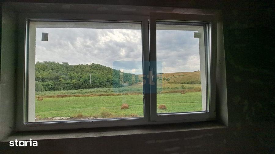 Casă cu 5 camere cu Teren 550 Mp în Apahida