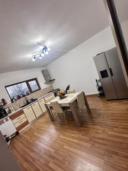 Casă cu 4 camere în Furcenii Vechi