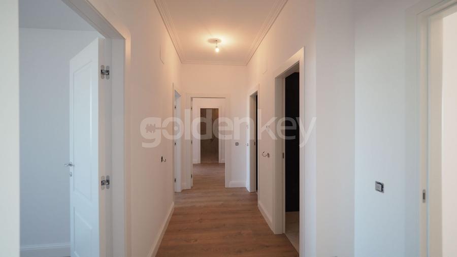 Apartament cu 5 camere decomandat în Herăstrău