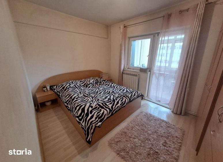 Apartament cu 3 camere decomandat în Gară