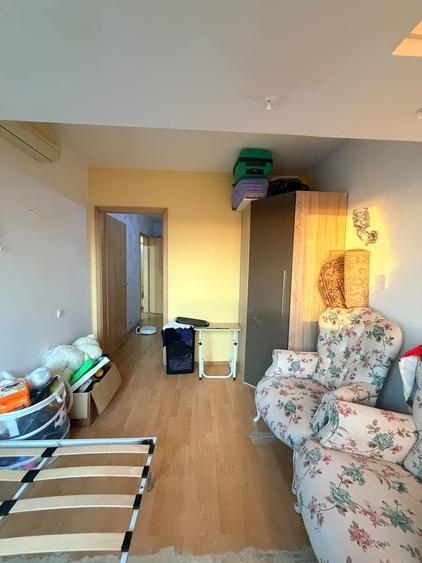 Apartament cu 3 camere decomandat în Doamna Ghica