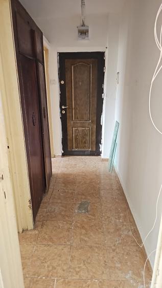 Apartament cu 2 camere nedecomandat în Inel II