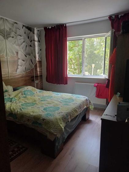 Apartament cu 2 camere semidecomandat în Podu Roș