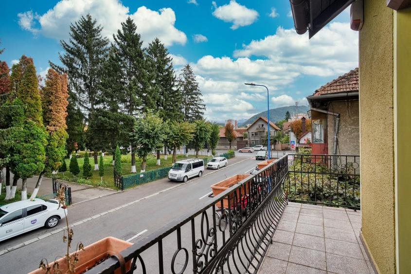 Casă individuală cu 5 camere cu Canalizare în Griviței