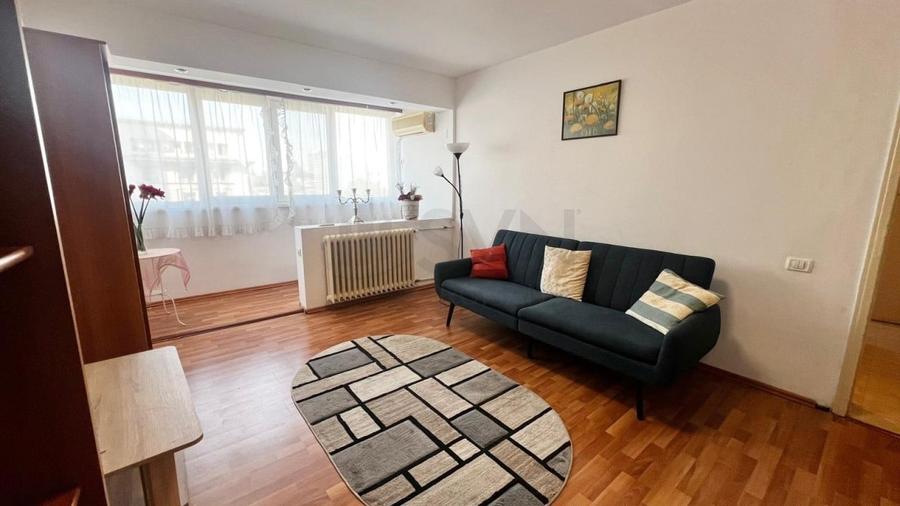 Apartament cu 2 camere semidecomandat, mobilat în Universitate