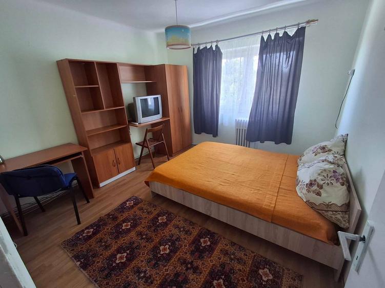 Apartament cu 2 camere decomandat în Gruia