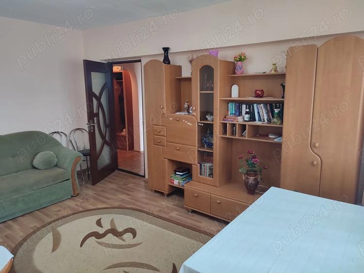 Apartament cu 2 camere decomandat în Radu Negru