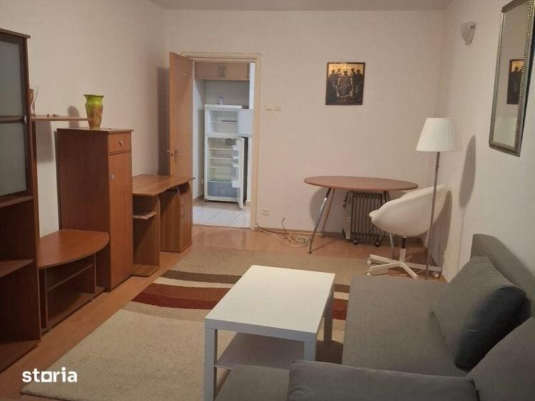 Apartament cu 2 camere decomandat în Berceni
