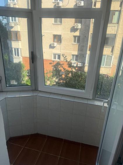 Garsonieră decomandată, mobilată în Panduri