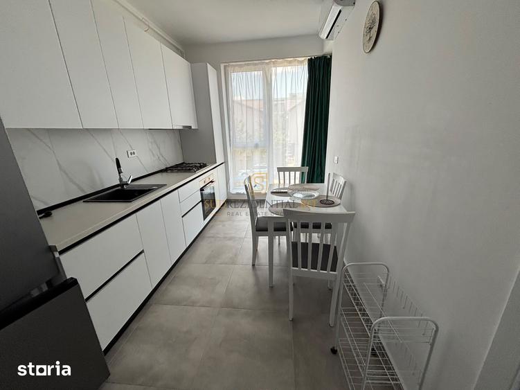 Apartament cu 3 camere, mobilat în Central