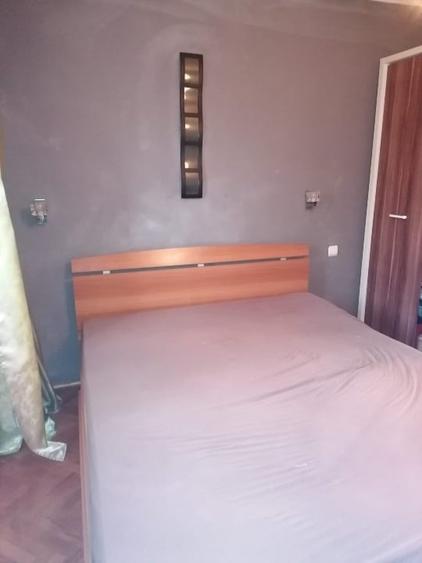 Apartament cu 3 camere decomandat, mobilat în Torontalului