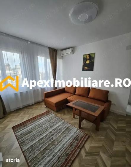 Apartament cu 2 camere semidecomandat în Centrul Civic