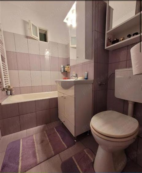 Apartament cu 3 camere decomandat, mobilat în Aradului
