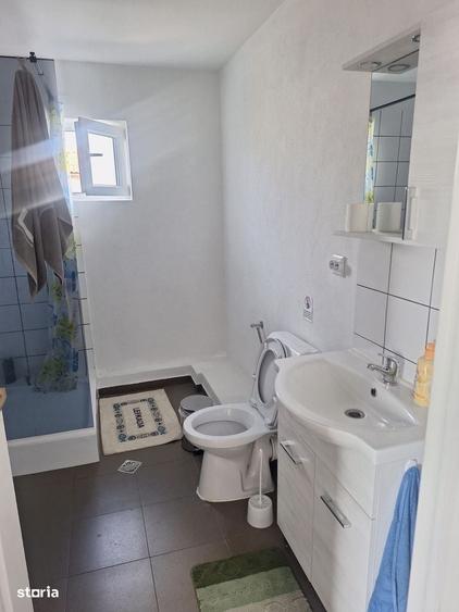 Casă cu 4 camere în Micești