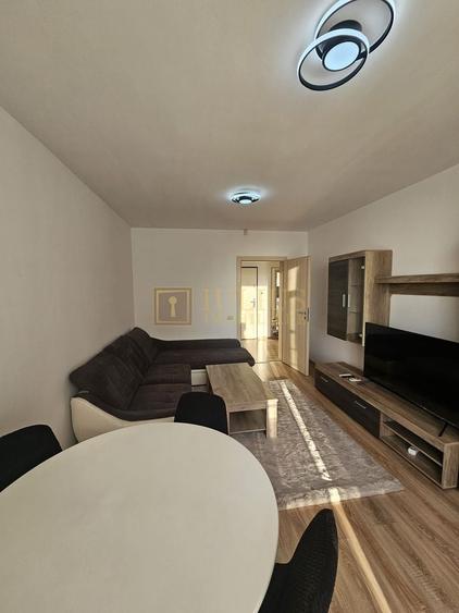 Apartament cu 2 camere decomandat, mobilat în Central