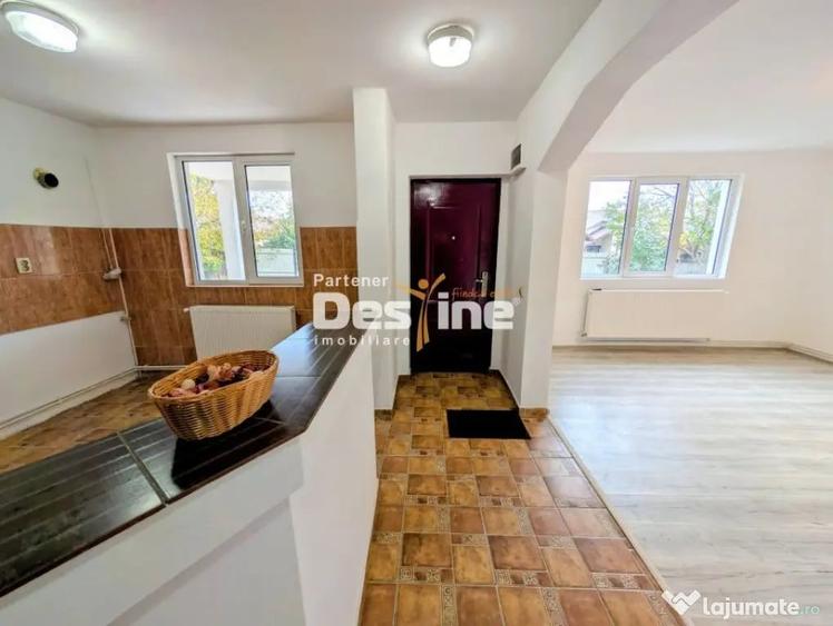 Casă cu 5 camere cu Teren 500 Mp în Lunca Cetățuii
