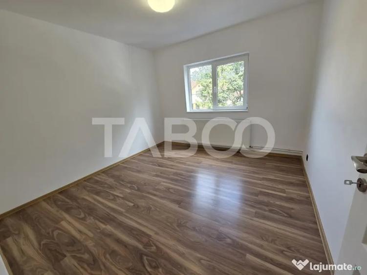 Apartament cu 4 camere decomandat în Central