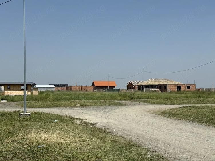 Teren de 536 mp, în Sânmihaiu Român