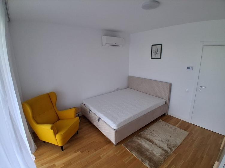 Apartament cu 2 camere decomandat în Străulești