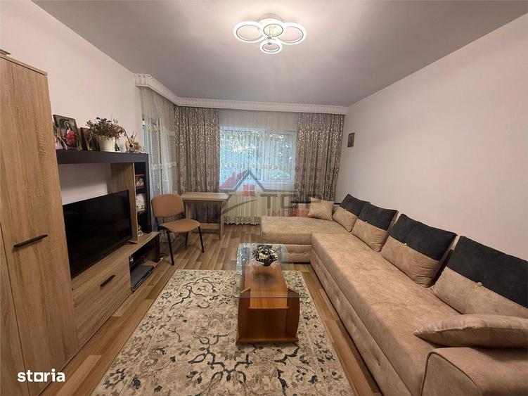 Apartament cu 3 camere decomandat în Aleea Tudor Neculai