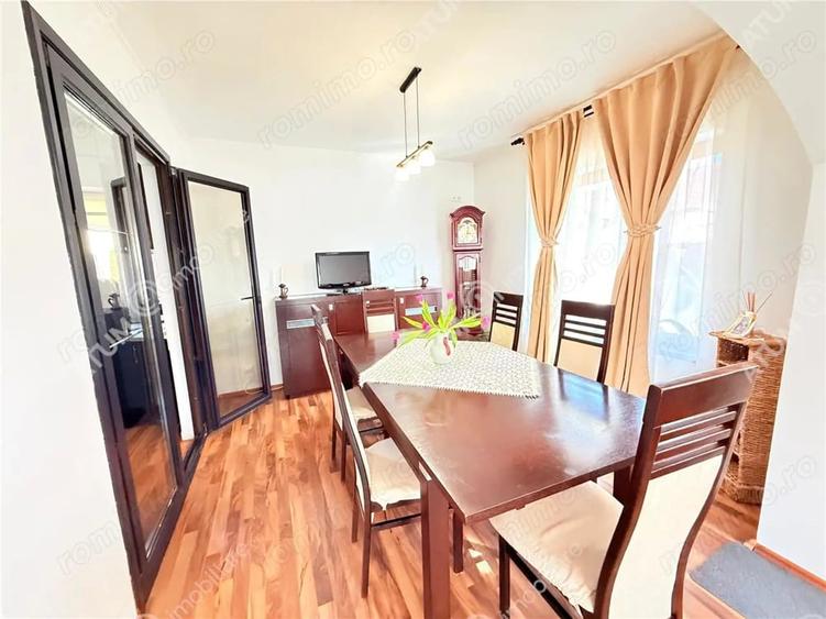 Casă cu 5 camere cu Teren 430 Mp în Central