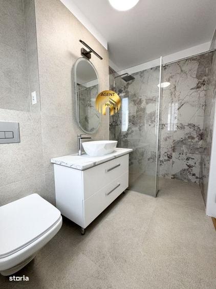 Casă cu 4 camere cu Teren 250 Mp în Ferme