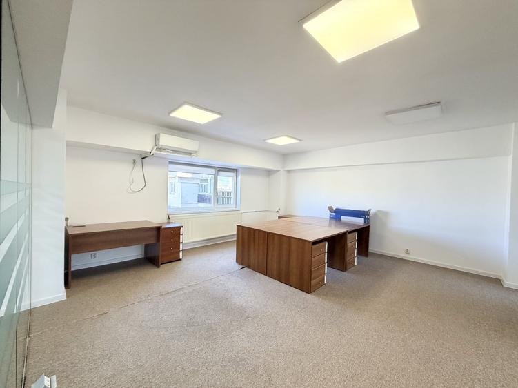 Apartament cu 4 camere decomandat în Unirii