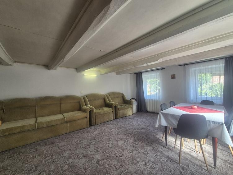 Casă individuală cu 3 camere cu Canalizare în Central