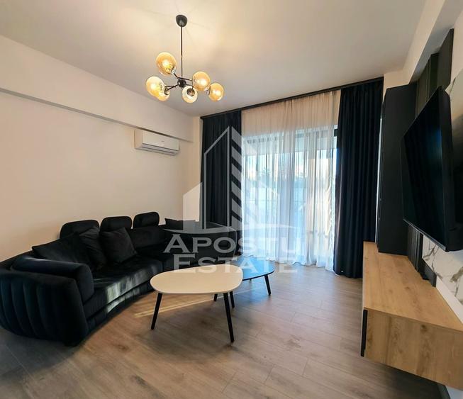 Apartament cu 2 camere semidecomandat, mobilat în Lipovei