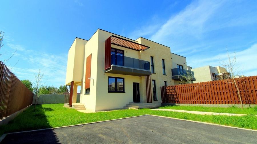 Casă individuală cu 4 camere cu Canalizare în Berceni