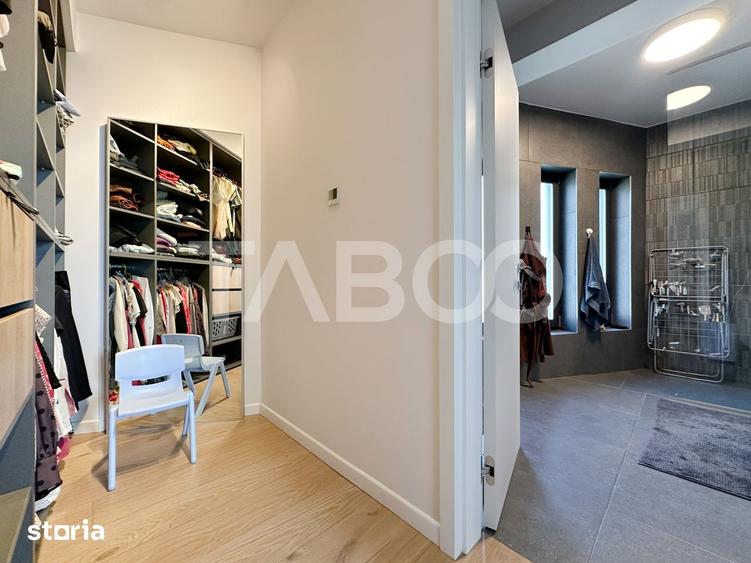 Casă cu 4 camere cu Teren 258 Mp în Becaș