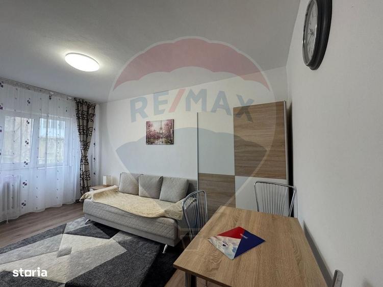 Garsonieră în Micălaca