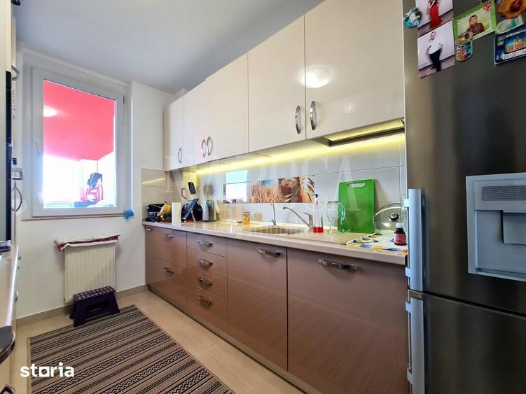 Apartament cu 3 camere semidecomandat în Iosia