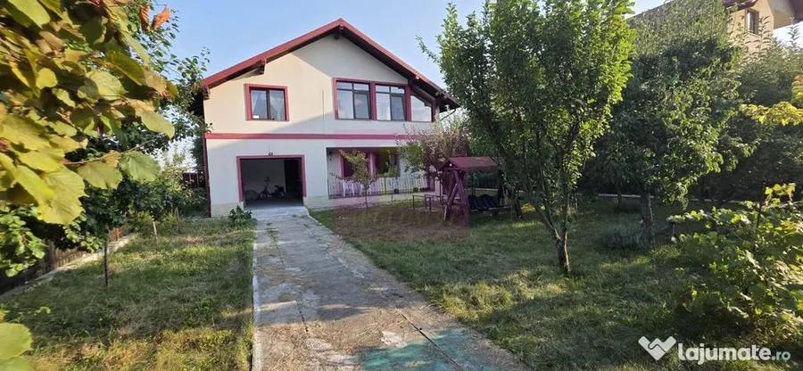 Casă cu 6 camere cu Teren 882 Mp în Bănești