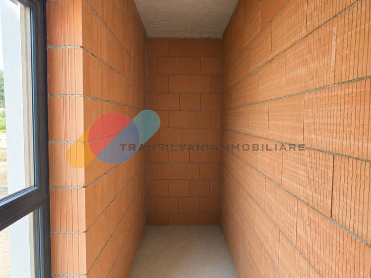 Casă individuală cu 4 camere cu Canalizare în Feleacu