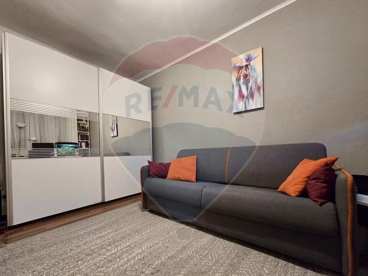 Apartament cu 2 camere semidecomandat, mobilat în Florești