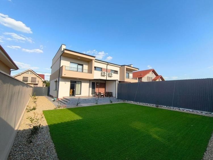 Casă cu 4 camere cu Teren 350 Mp în Central
