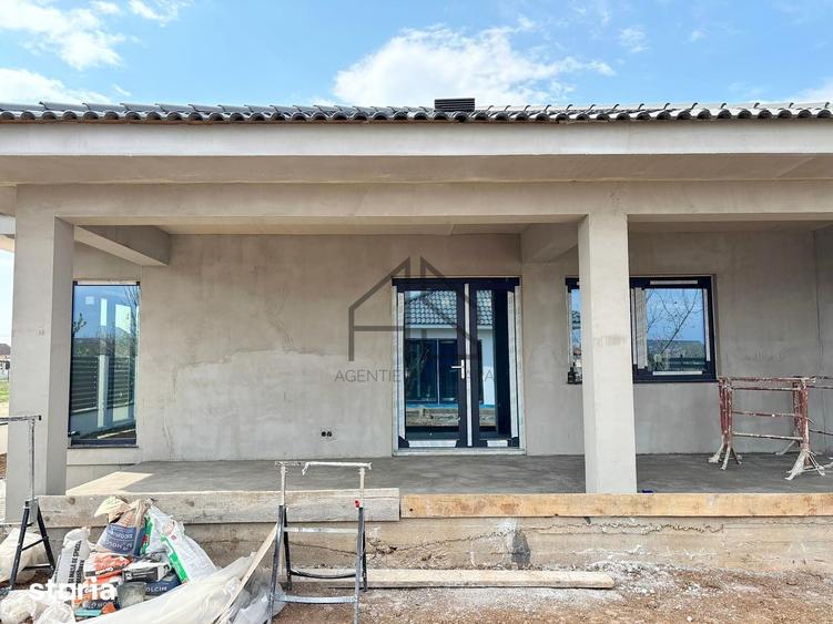 Casă cu 4 camere cu Teren 750 Mp în Central