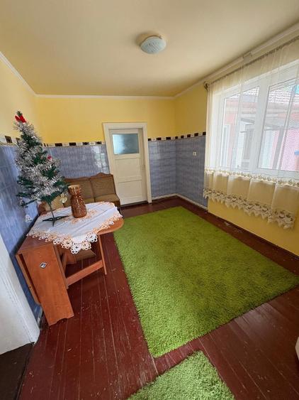 Casă cu 4 camere în Simeria