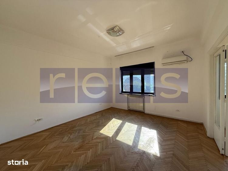 Apartament cu 4 camere în Amzei