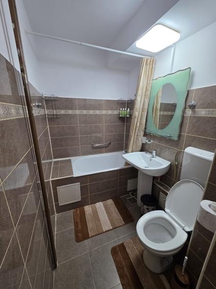 Apartament cu 2 camere semidecomandat în P-ța Reșița