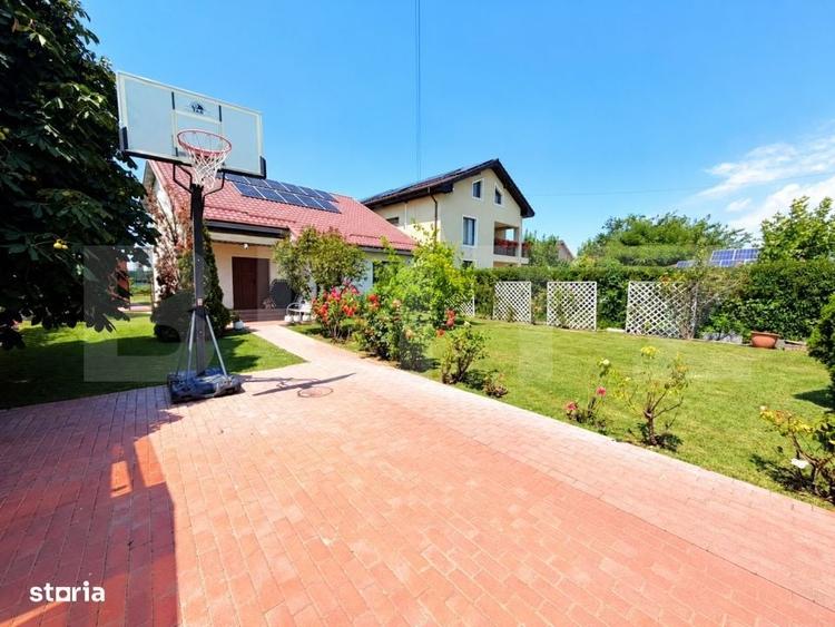 Casă cu 4 camere cu Teren 1000 Mp în Central
