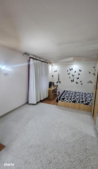 Casă cu 3 camere cu Teren 260 Mp în Malu Mare