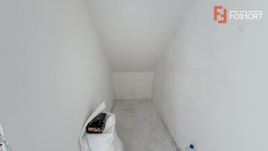 Duplex cu 4 camere cu Canalizare în Moșnița Veche