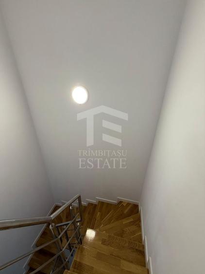 Duplex cu 4 camere cu Canalizare în Tunari