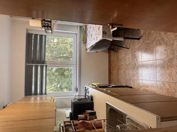Apartament cu 2 camere semidecomandat în Gorjului