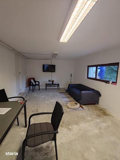 Casă cu 6 camere cu Teren 962 Mp în Groși