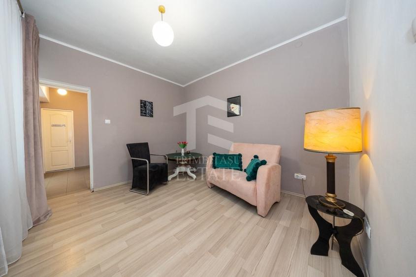 Spațiu comercial, de 72 mp, în Central