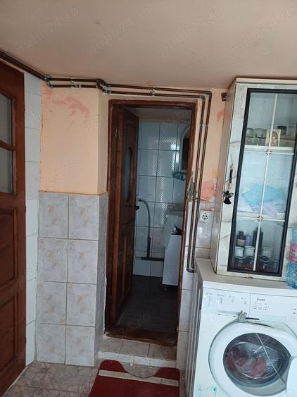 Casă cu 6 camere cu Teren 2803 Mp în Buciumeni