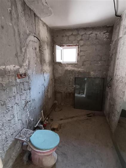 Apartament cu 4 camere decomandat în Plantelor